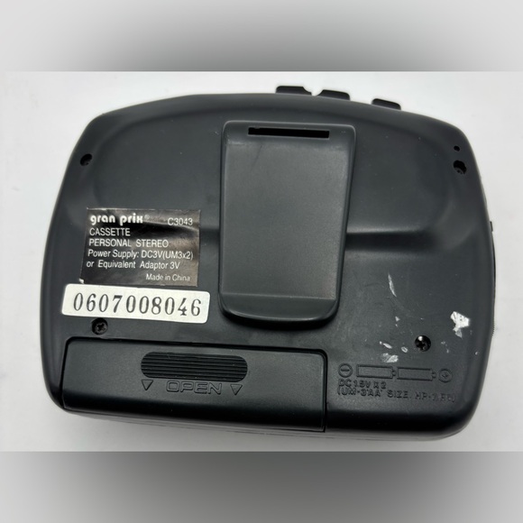 Vintage GPX Gran Prix Cassette Player Auto Reverse BBS Bass Boost Walkman Style - Picture 3 of 4